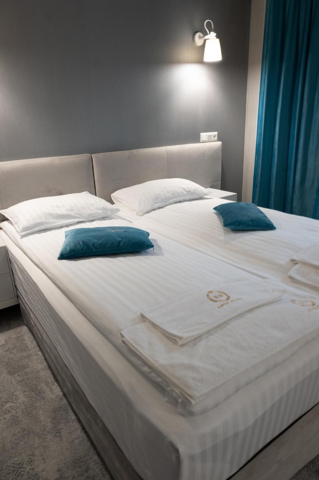 Hotel River Stone